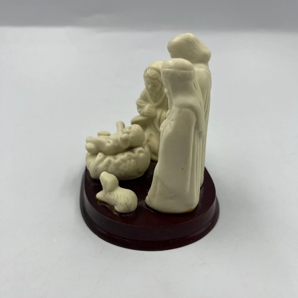 Miniature Nativity Scene Figurine Holy Family Baby Jesus Manger Christmas Decor